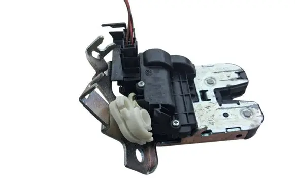 Volkswagen PASSAT B8 Loading door lock 3G0827503 095128