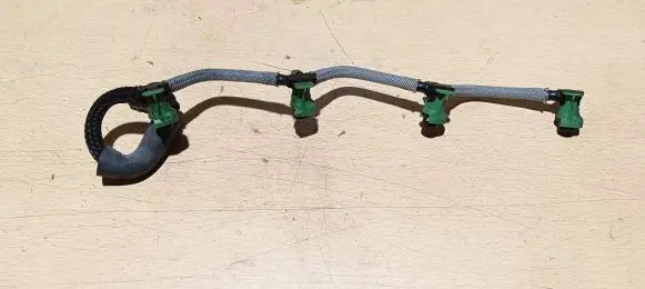 Peugeot 308 Fuel return line/hose 