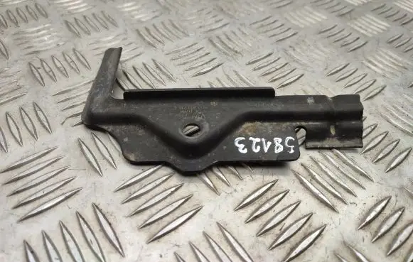 Battery bracket