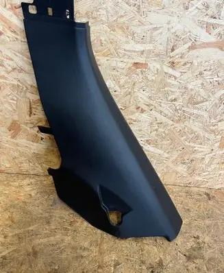 Porsche Cayenne (92A) (C) pillar trim 7P0867765E