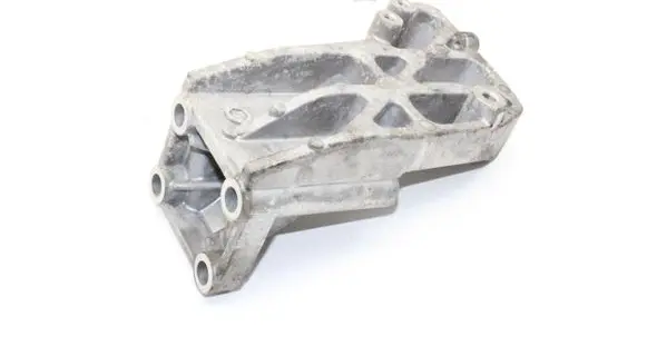 Mitsubishi Outlander Engine mounting bracket