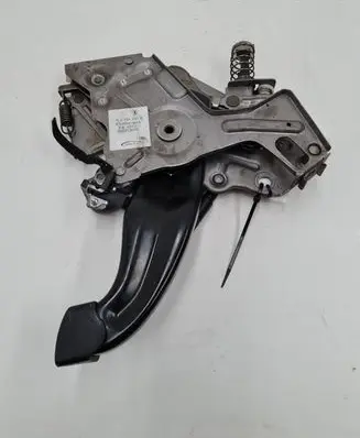 Volkswagen Touareg I Handbrake/parking brake lever assembly 7L0721797E