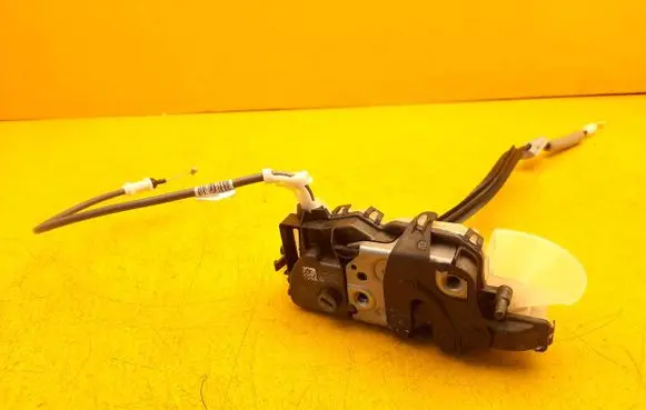 Citroen DS7 Crossback Front door lock 2261A1616 PSA205312 16943498