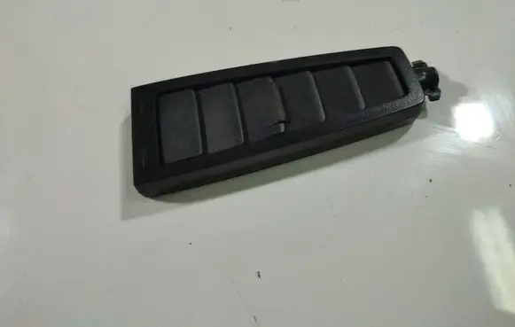 Dash center air vent grill