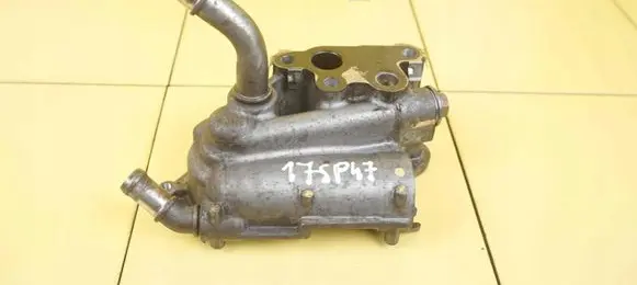 Honda CR-V Thermostat/thermostat housing R20A9