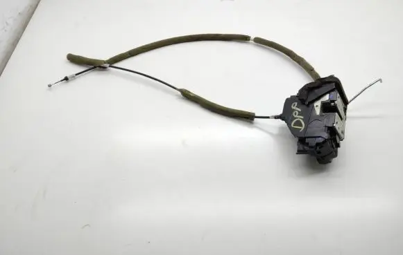 Nissan Qashqai Front door lock