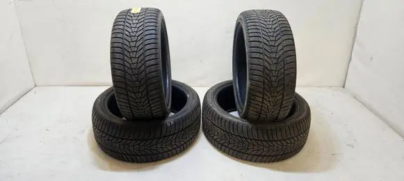 Cupra Terramar R18 winter tire 