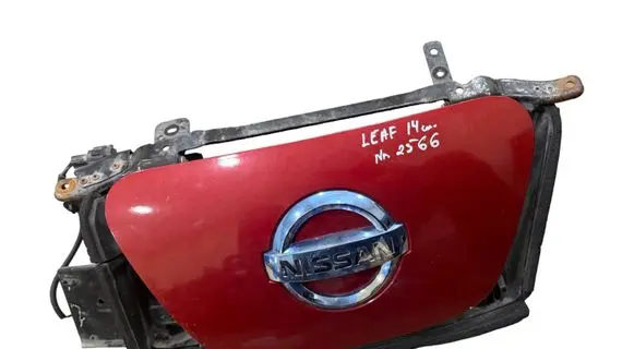 Nissan Leaf I (ZE0) Electric car charge socket cover
