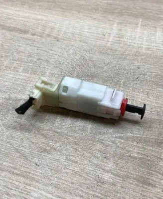 Opel Zafira A Brake pedal sensor switch 90492444 451027