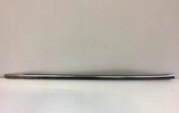 Infiniti QX70 S51 Front door trim (molding) 00000000000
