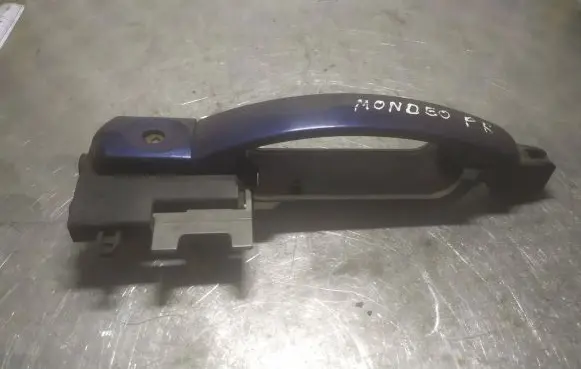Ford Mondeo Mk III Front door exterior handle/bracket 1S71F224A37