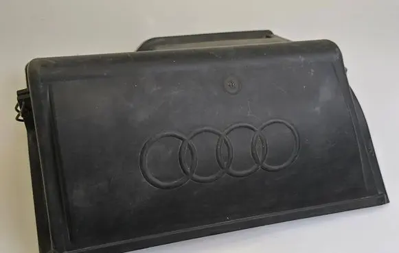 Audi 80 90 B3 Battery box tray 893915437