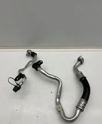 Air conditioning (A/C) pipe/hose