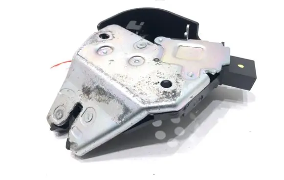Honda Accord Tailgate exterior lock 