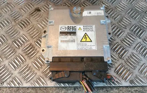Mazda 6 Engine control unit/module RF8G18881F