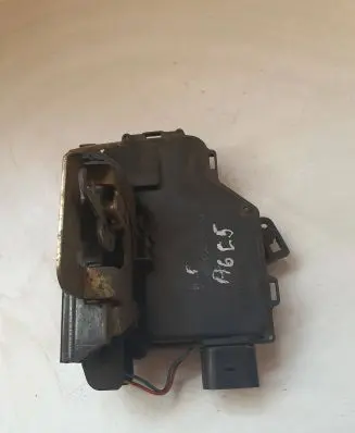 Audi A6 S6 C5 4B Front door lock 4B1837016B