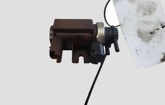 Citroen C5 Turbo solenoid valve 70096602 9650098380