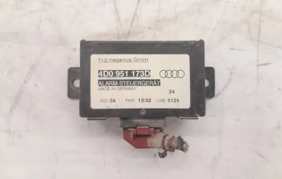 Audi A6 S6 C5 4B Alarm control unit/module 4D0951173D