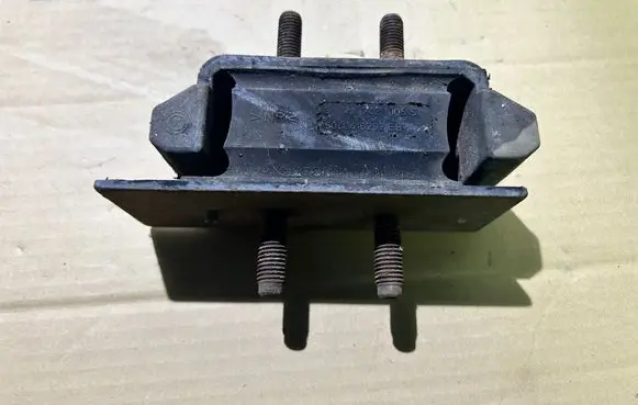 Iveco Daily 35 - 40.10 Engine mount vacuum valve 504046292 504046292EB