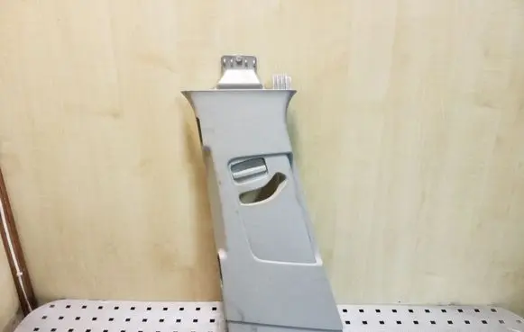 (B) pillar trim (top)