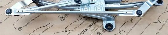 Volkswagen ID.3 Front wiper linkage and motor 11C955023A