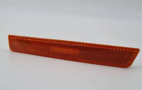 Dodge Challenger Front reflector 68195788AB