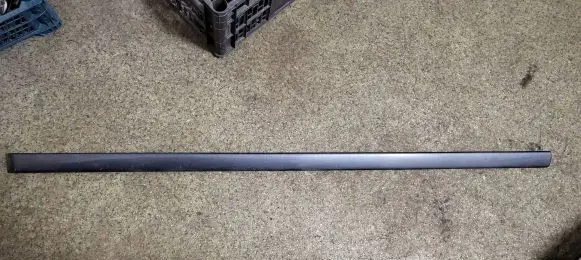 BMW 5 E39 Front door trim (molding) 7004024
