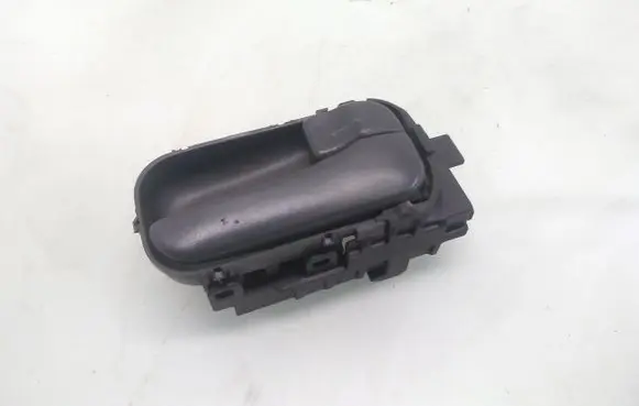 Nissan X-Trail T30 Front door interior handle
