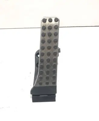 Mercedes-Benz C W205 Accelerator throttle pedal A2053000104