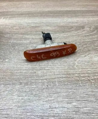 BMW 3 E46 Front fender indicator light 8370719 WithPlug
