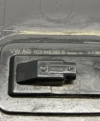 Volkswagen Crafter Rear fender molding trim 7C3945061B