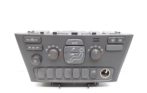 Volvo XC70 Climate control unit 7923