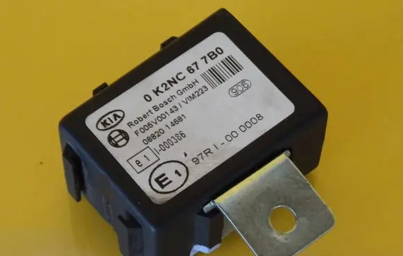 KIA Sorento Immobilizer control unit/module 0K2NC677B0 F005V00143