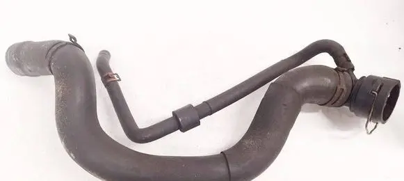 Volkswagen Touran I Engine coolant pipe/hose 6Q0122291