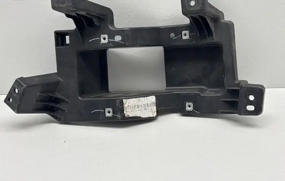 Chrysler Pacifica Front fog light trim/grill 68445692AA 65620k 27310