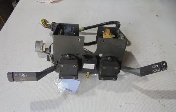 Jaguar XJ SERIE 3 Headlight wiper switch XJ6