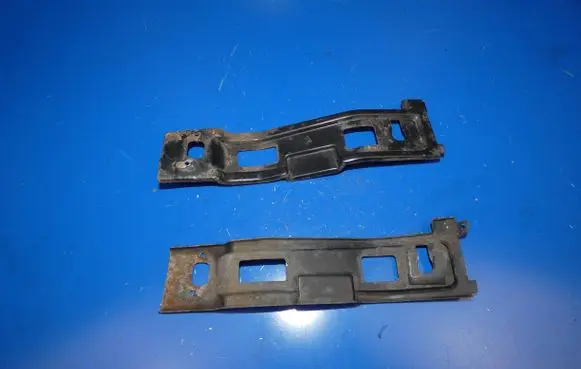 Hyundai Grand Santa Fe NC Radiator mount bracket 