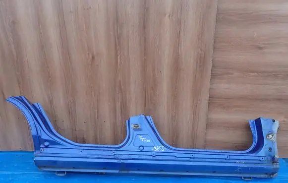 Suzuki SX4 S-Cross Sill 