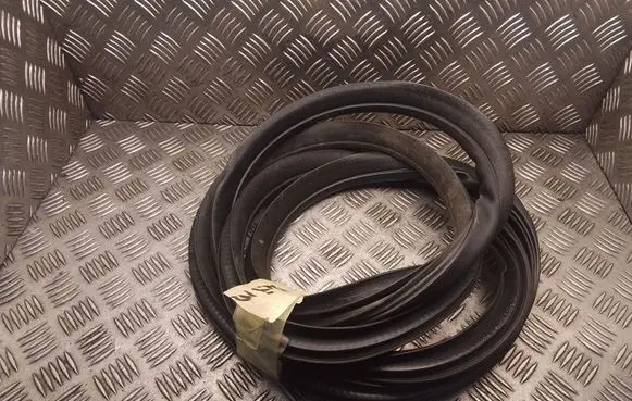 Citroen Berlingo Front door rubber seal
