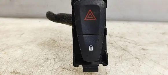 Dacia Sandero II Hazard light switch 252905668RB 92800848