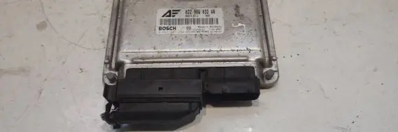 Volkswagen Sharan Engine control unit/module 022906032AR 26SA8033 0261207384