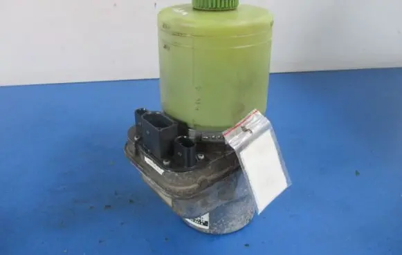 Seat Ibiza III (6L) Power steering pump 6Q0423156Q