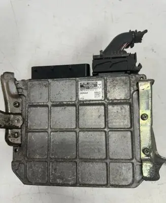 Toyota Avensis T250 Engine control unit/module 89661-05C40