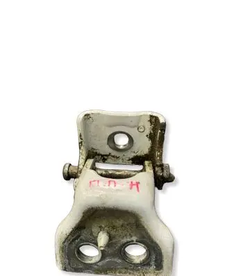 Citroen Berlingo Front door lower hinge 