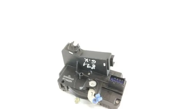Loading door lock