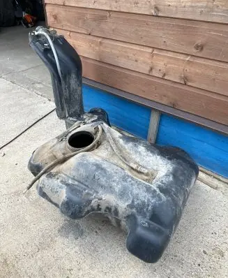 Audi A4 S4 B5 8D Fuel tank 
