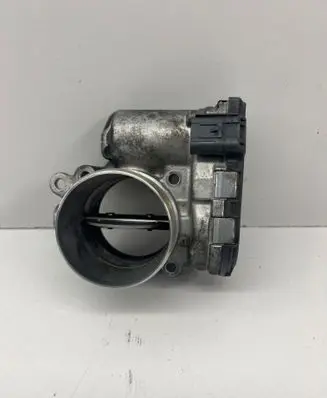 Land Rover Discovery 5 Throttle valve M4D39F991AA
