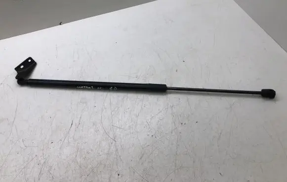Mazda 3 III Tailgate/trunk strut/damper BHN926220A