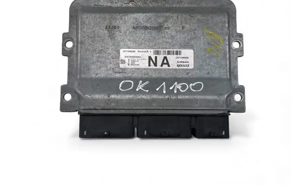 Dacia Sandero III Engine control unit/module ECU 237104638S