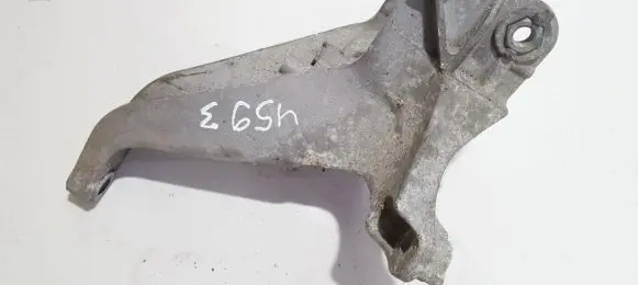 Mini One - Cooper R50 - 53 Engine mounting bracket